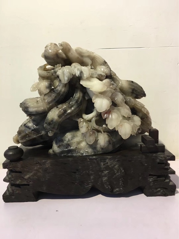 壽山石精品雕刻—絲絲牽掛 19寬26厚15