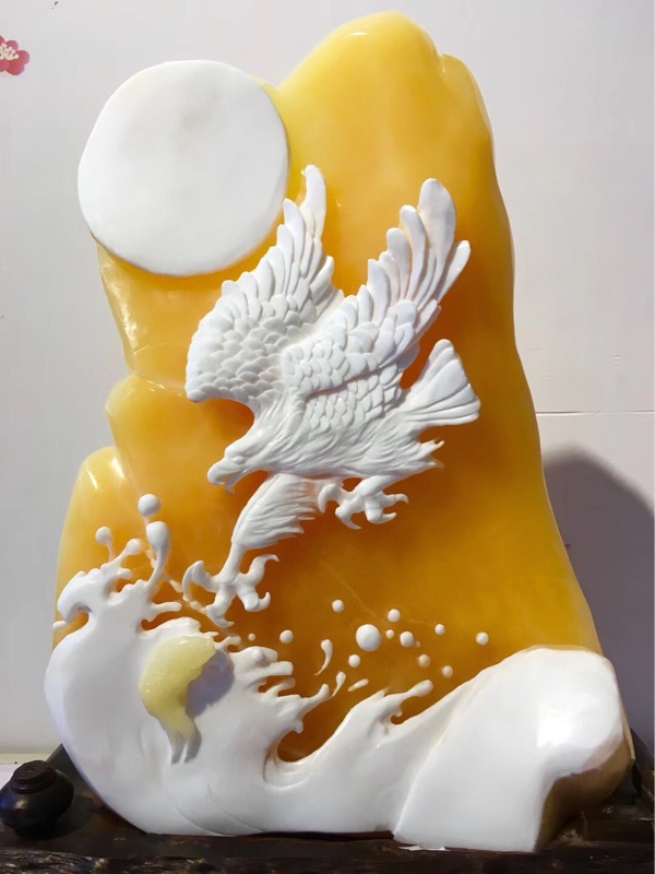 印尼金凍石擺件—雄鷹展翅！高39寬28厚10